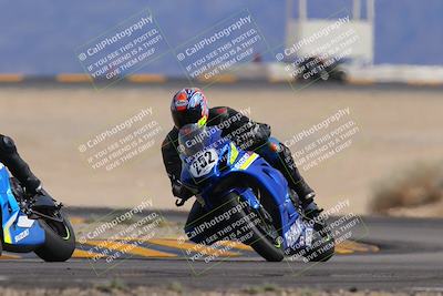 media/Nov-05-2022-SoCal Trackdays (Sat) [[f8d9b725ab]]/Turn 4 Tree of Life (125pm)/